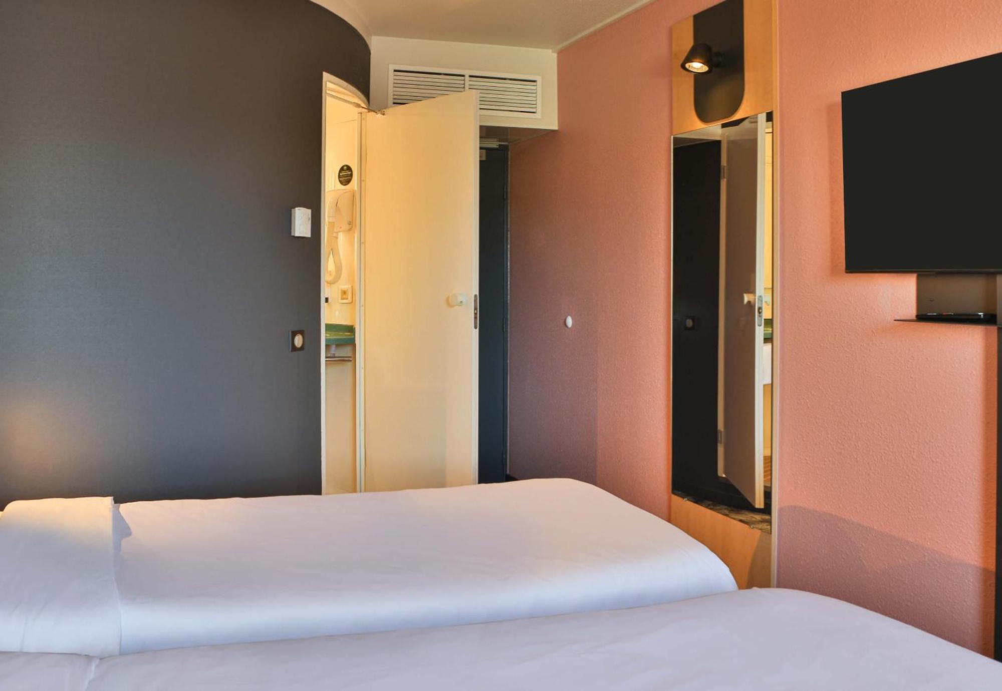 B&B Hotel Les Sables-D'Olonne Centre Gare Exterior foto